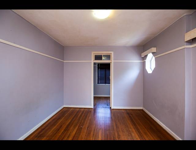 2 BEDROOM APARTMENT FOR SALE IN GLENWOOD